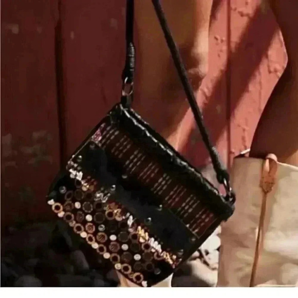 FREE PEOPLE BINA BLACK Embroidered crossbody bag - Picture 4 of 6